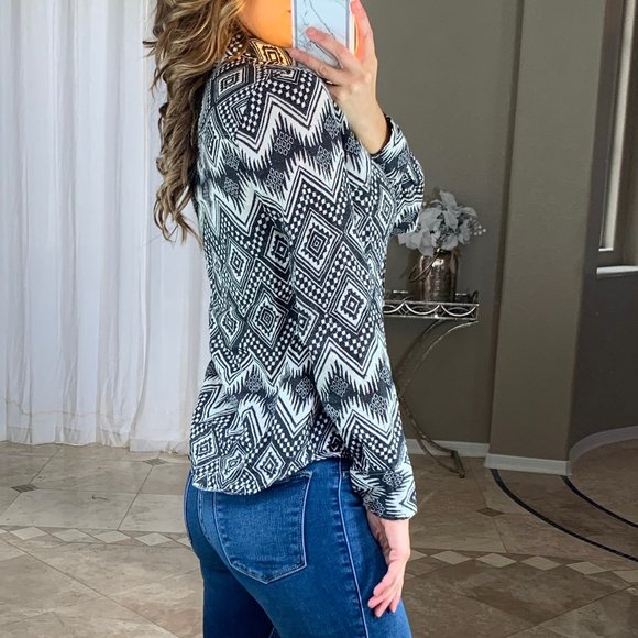 J. Crew 100% Linen Aztec Southwestern Boy Shirt 00 - Picture 2 of 6